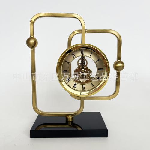 歐式金屬座鐘客廳靜音鐘表擺件創(chuàng)意臺(tái)式桌面家用臺(tái)鐘簡(jiǎn)約時(shí)尚鐘表